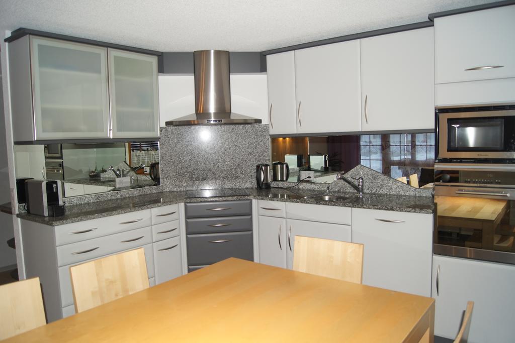Aramis 1 Apartment ลอยเคอร์บัด ภายนอก รูปภาพ